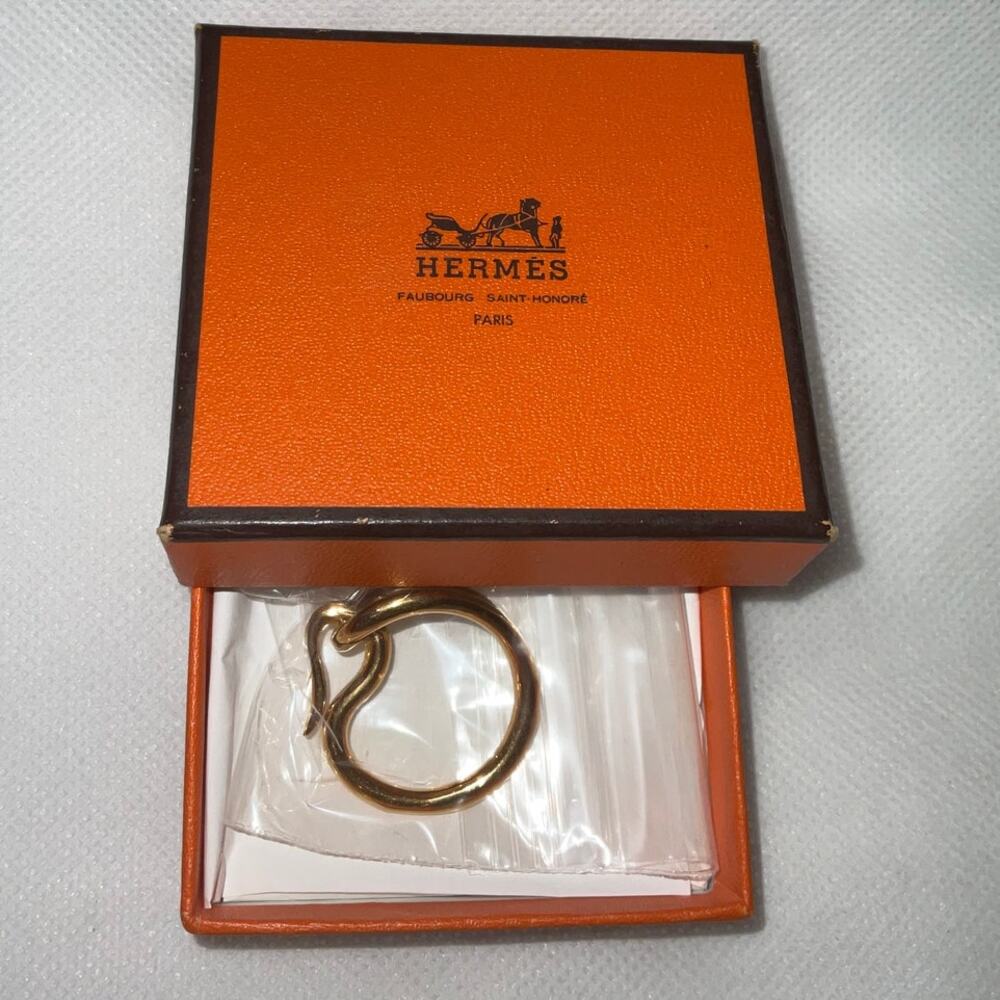 HERMES Hermès Jumbo GD Scarf Ring – Gold Tone
